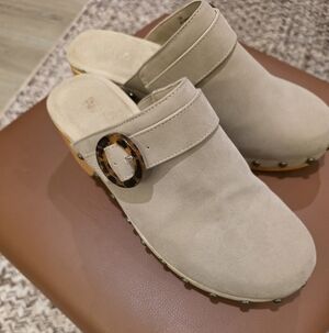 Taupe Mules/Soft Clogs with Tortoise Accent Western Boho Size 7.5